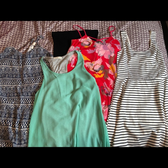 Women’s Dress Bundle (5) - Picture 1 of 6